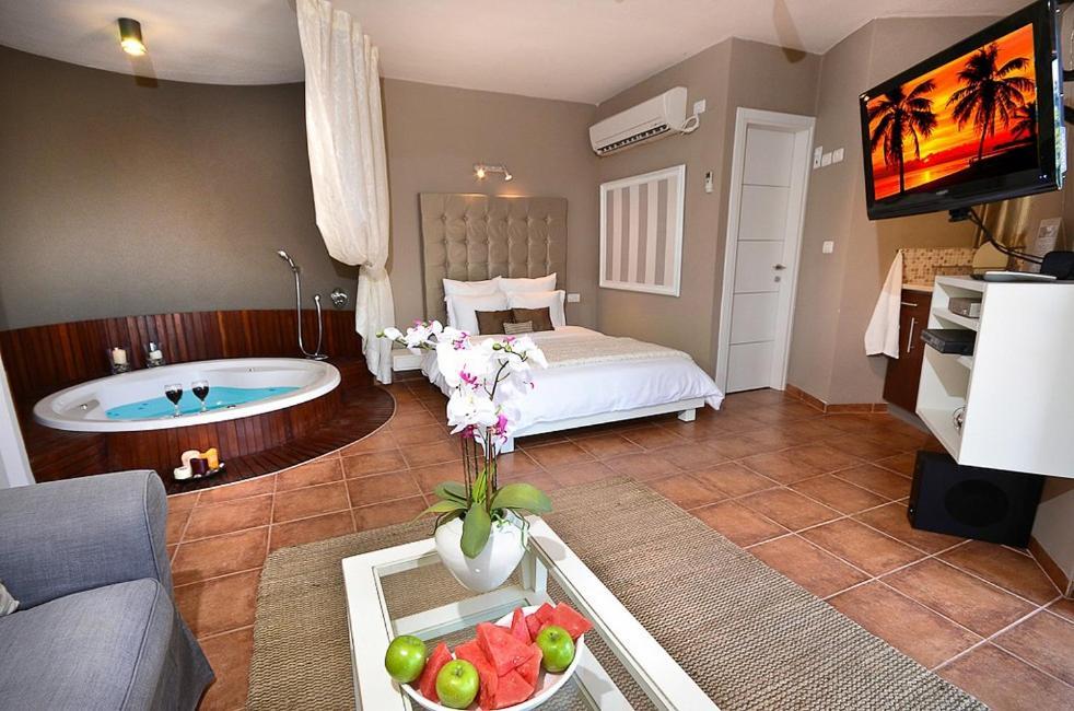Hufsha Berama Villa Had Nes Bagian luar foto